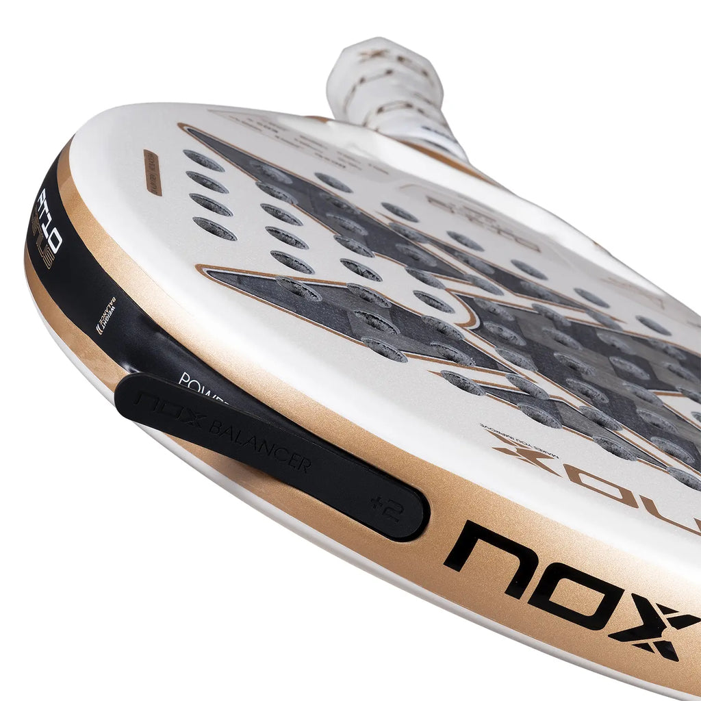 NOX AT10 Genius 12K Alum Xtrem by Agustin Tapia 2026 - Padelschläger